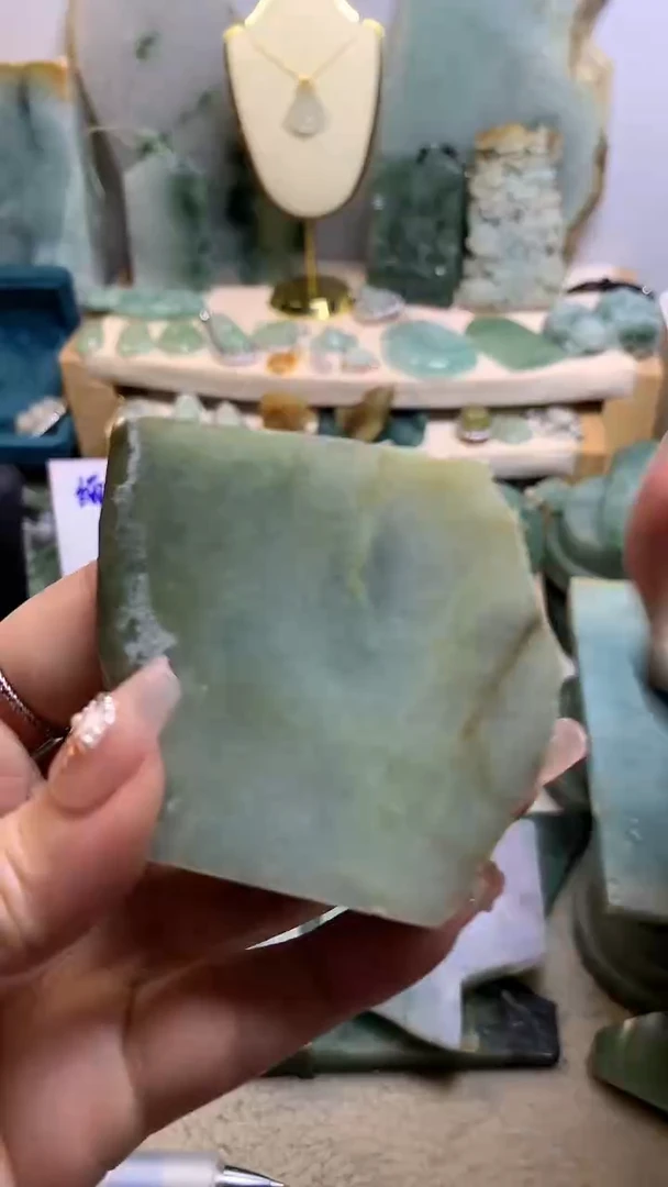 【闪购商品】翡翠挂件未镶嵌缅甸A货翡翠，没有运费险