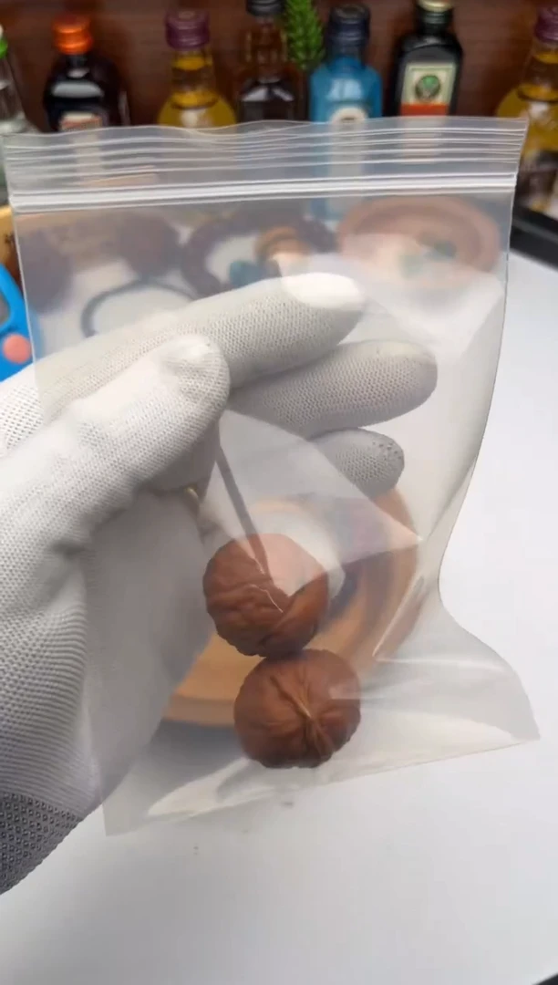 【闪购商品】文玩核桃吊坠核桃一对