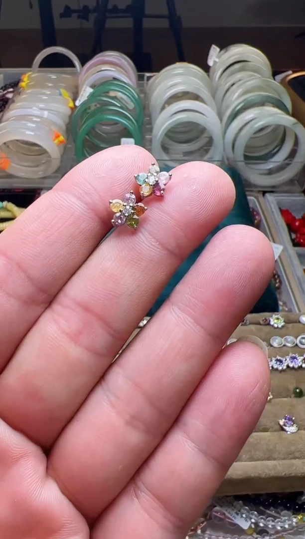 碧玺耳饰未镶嵌碧玺耳饰