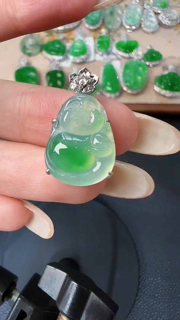 翡翠18K金镶嵌吊坠(不含链)27