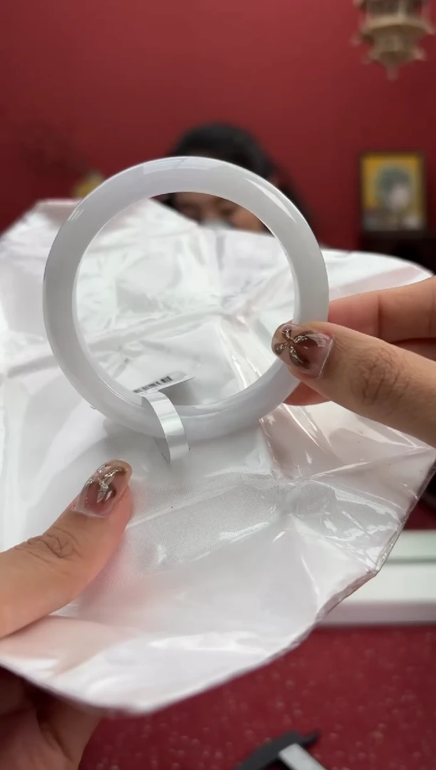 【闪购商品】翡翠手镯未镶嵌13手镯