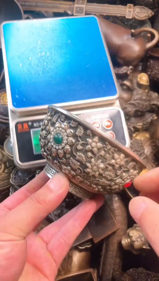 精美铜器点击下单