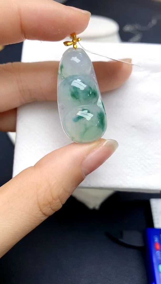 翡翠18K金镶嵌颈饰天然A货翡翠