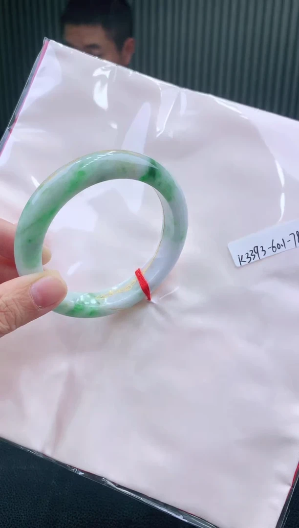 未镶嵌手镯翡翠111