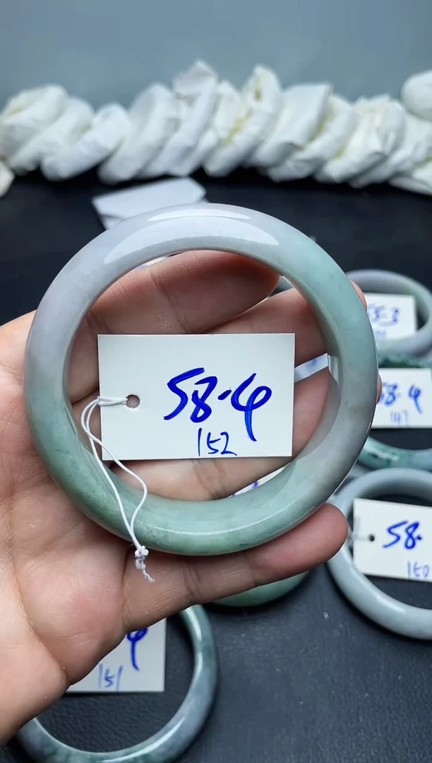 未镶嵌手镯翡翠152