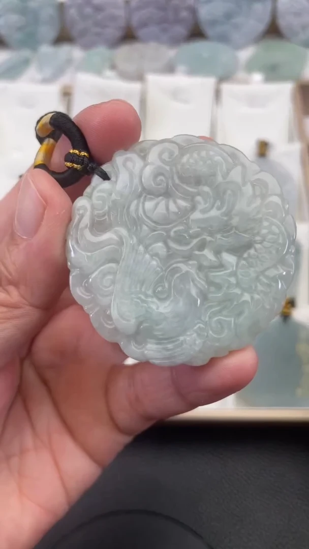 颈饰未镶嵌翡翠天然缅甸翡翠A货47