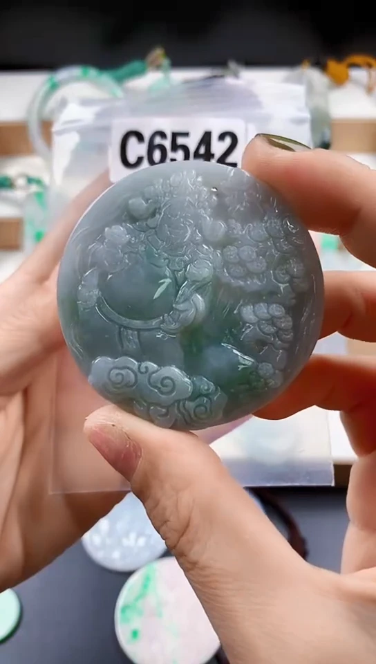 颈饰未镶嵌翡翠天然翡翠吊坠挂件