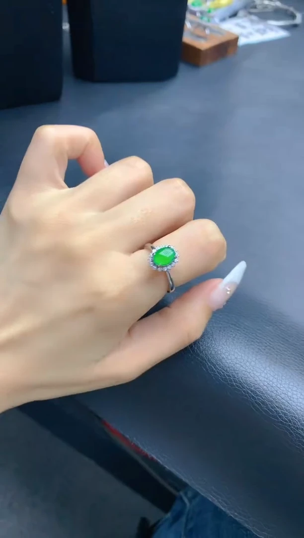 翡翠未镶嵌颈饰全场纯天然a货翡翠