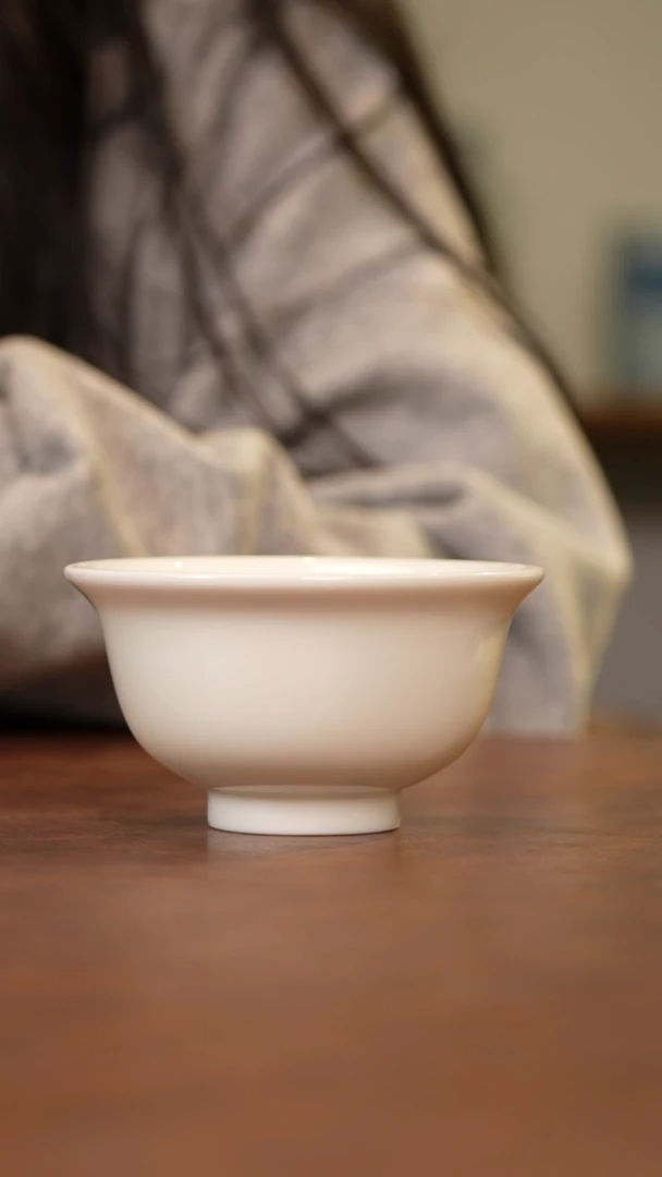 杯景德镇手工白胎压手杯