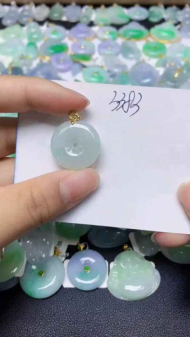 翡翠未镶嵌颈饰天然缅甸翡翠A货