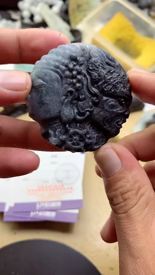 定制翡翠未镶嵌翡翠1