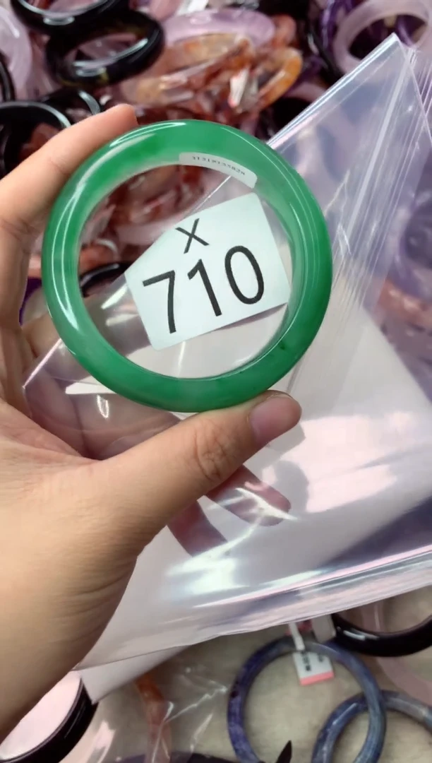 未镶嵌手镯水晶?***?X710-53+