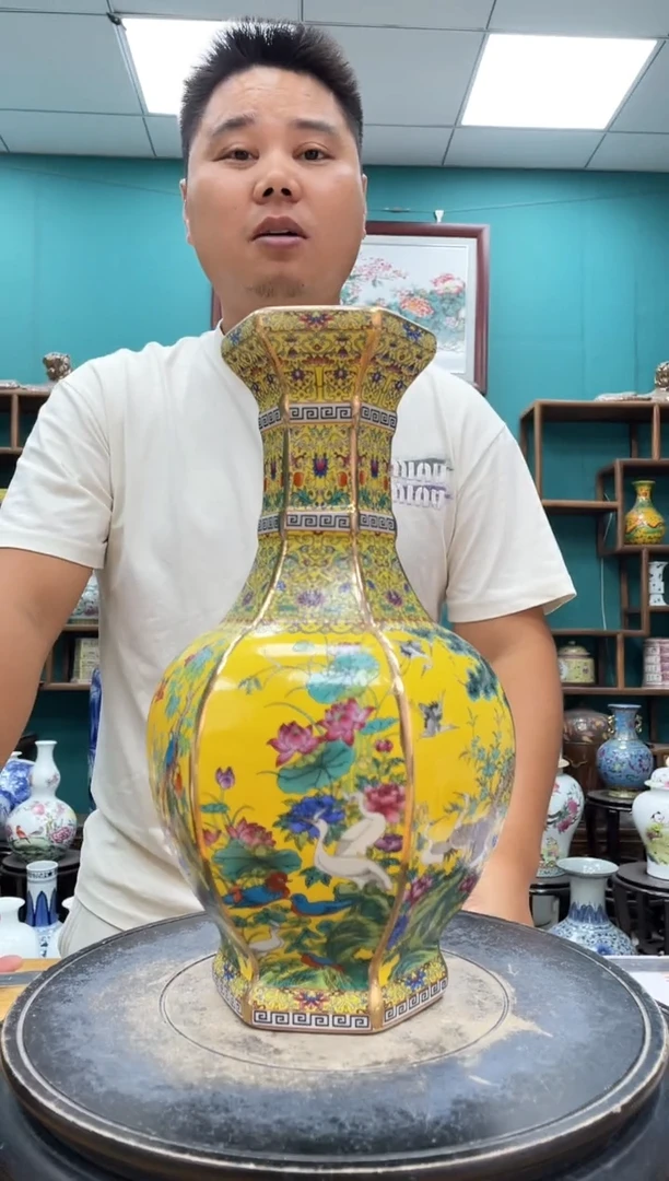 摆件中号六方黄珐琅陶瓷摆件