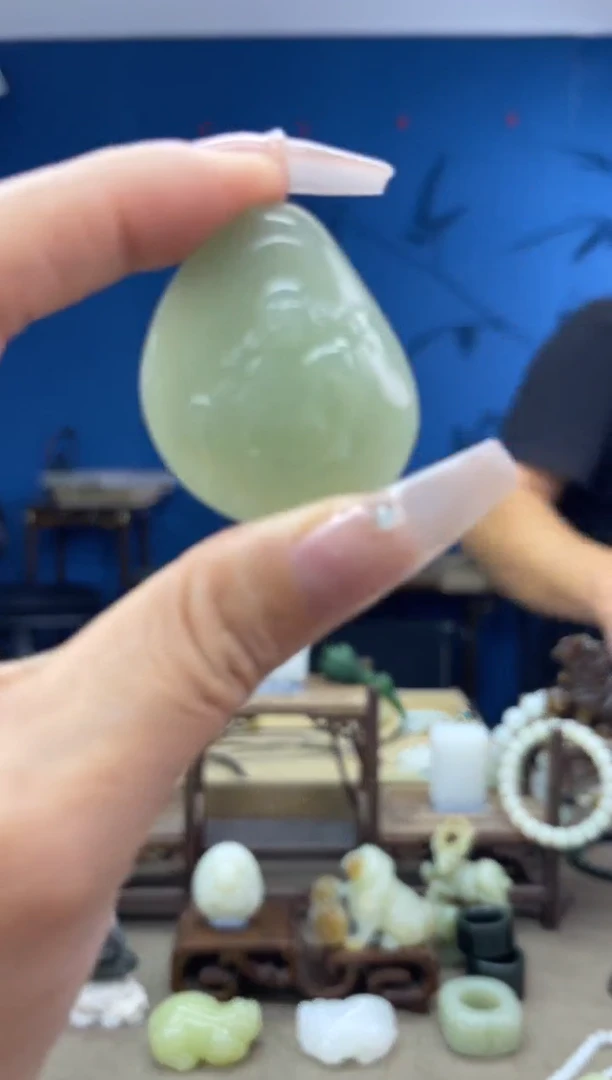 和田玉未镶嵌颈饰1