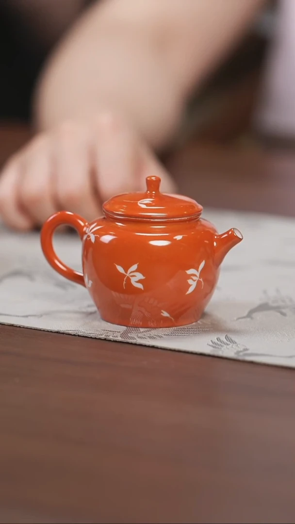 观云拟古剔花幽兰小品壶