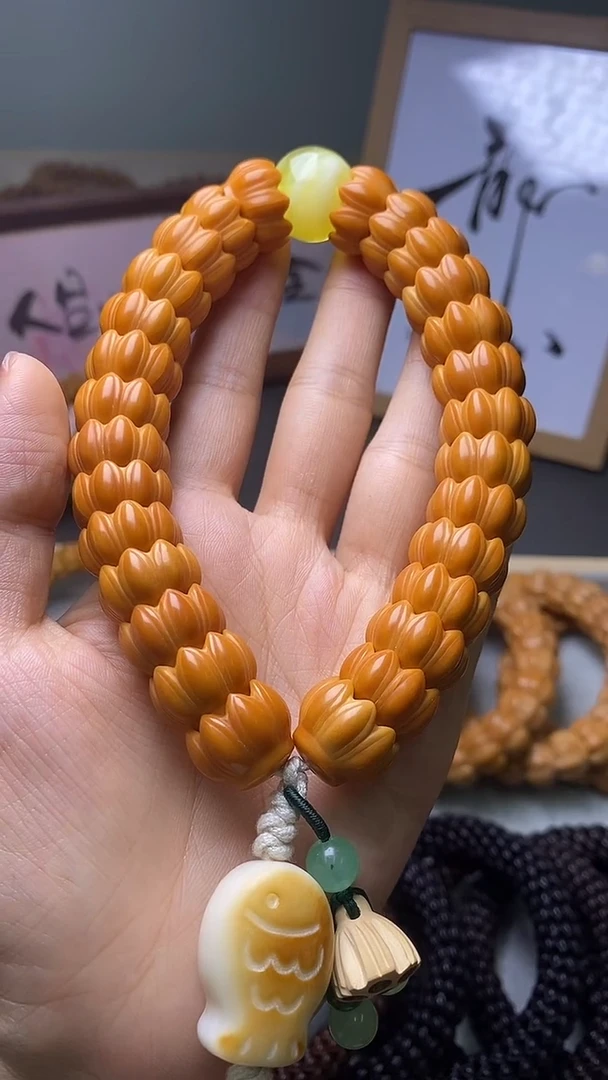 吊坠猴头核桃莲花手持