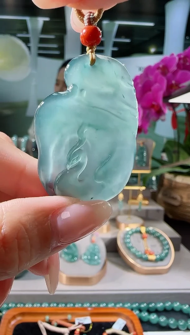 【闪购商品】翡翠吊坠(不含链)未镶嵌凤凰