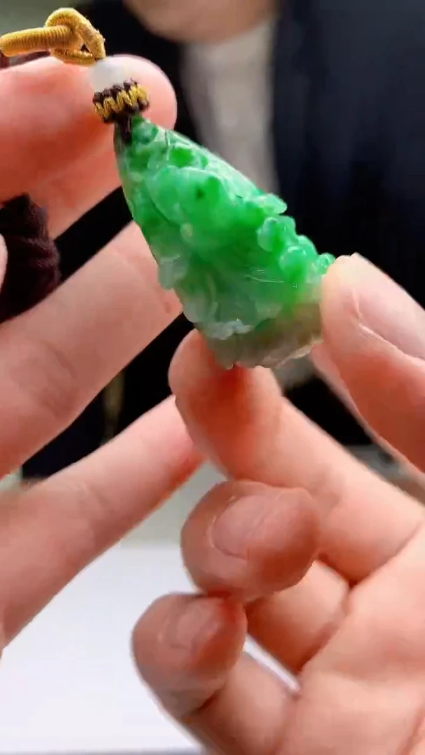 【闪购商品】定制翡翠未镶嵌4969bb-毛货挂件68