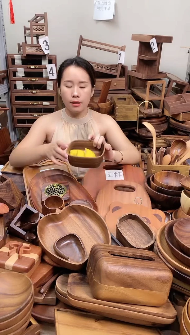 南美胡桃木正方砵13*5.5cm