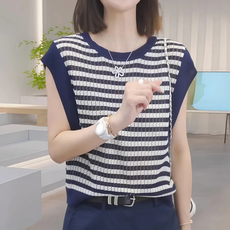 夏季高级感撞色镂空无袖冰丝针织衫女韩版时尚洋气简约百搭上衣潮