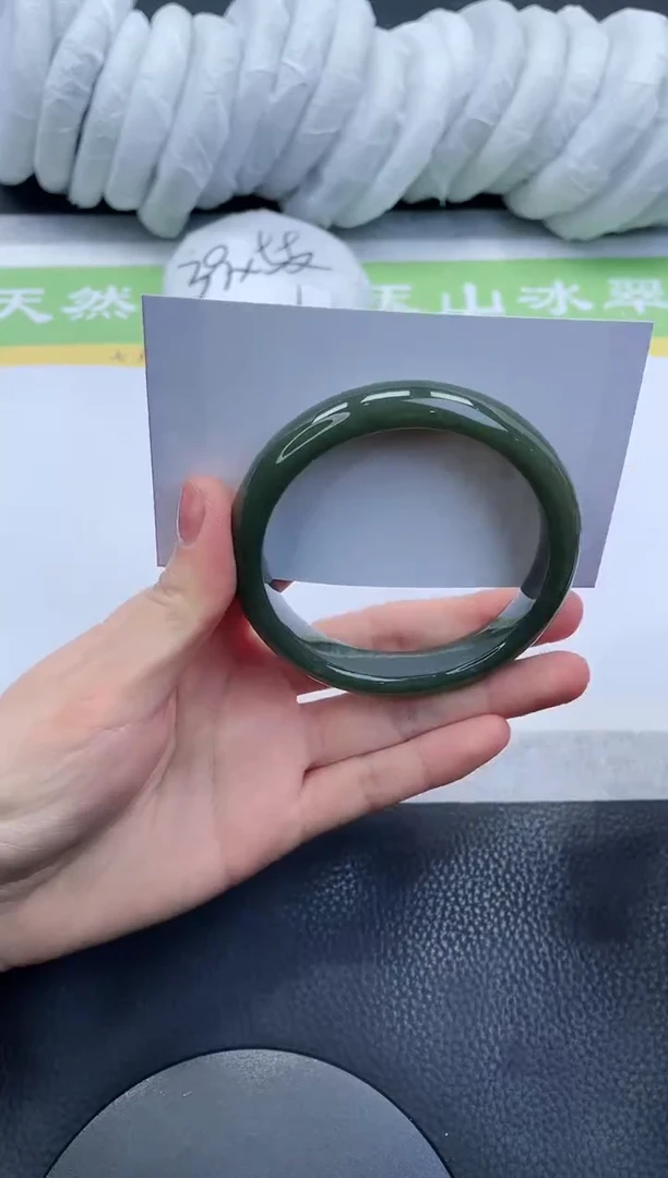 【闪购商品】和田玉手镯未镶嵌A184-58+