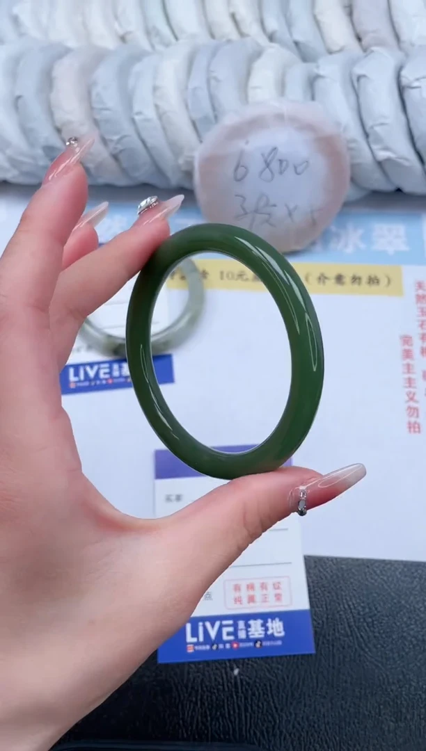 【闪购商品】石英质玉手镯未镶嵌湖水绿色差偏大介意勿拍T22-58.5