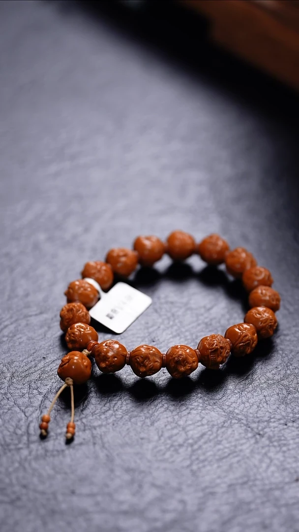 【闪购商品】橄榄核吊坠更厉害