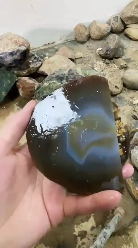 定制玛瑙两****重原石252438