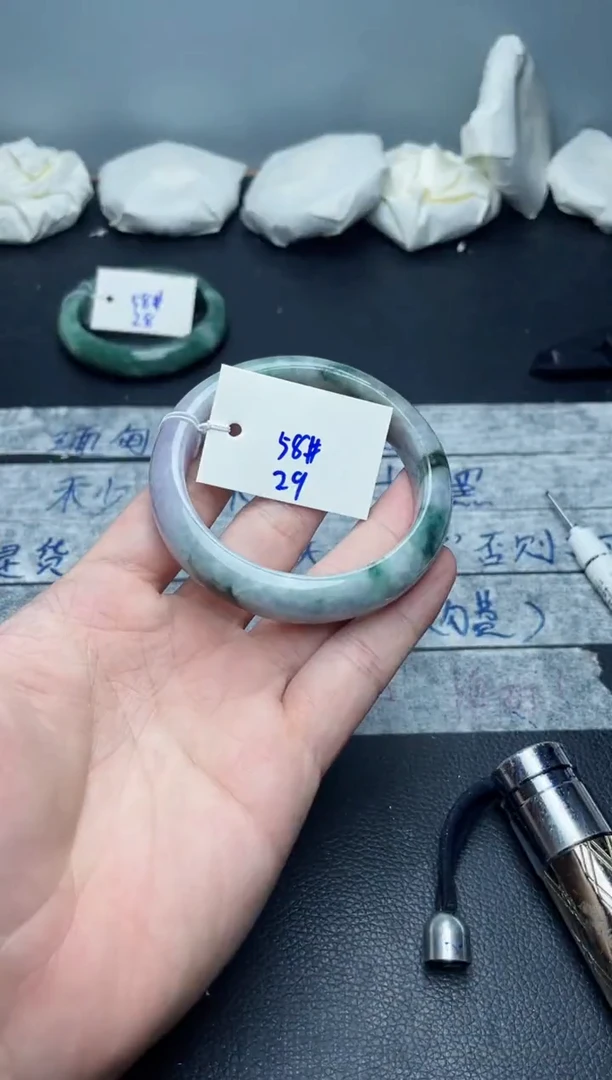 未镶嵌手镯翡翠29
