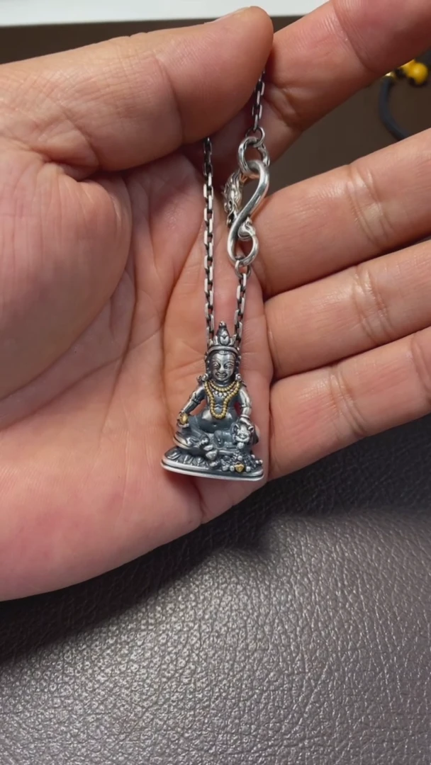 【闪购商品】诺拉（多样性发货，发其一）