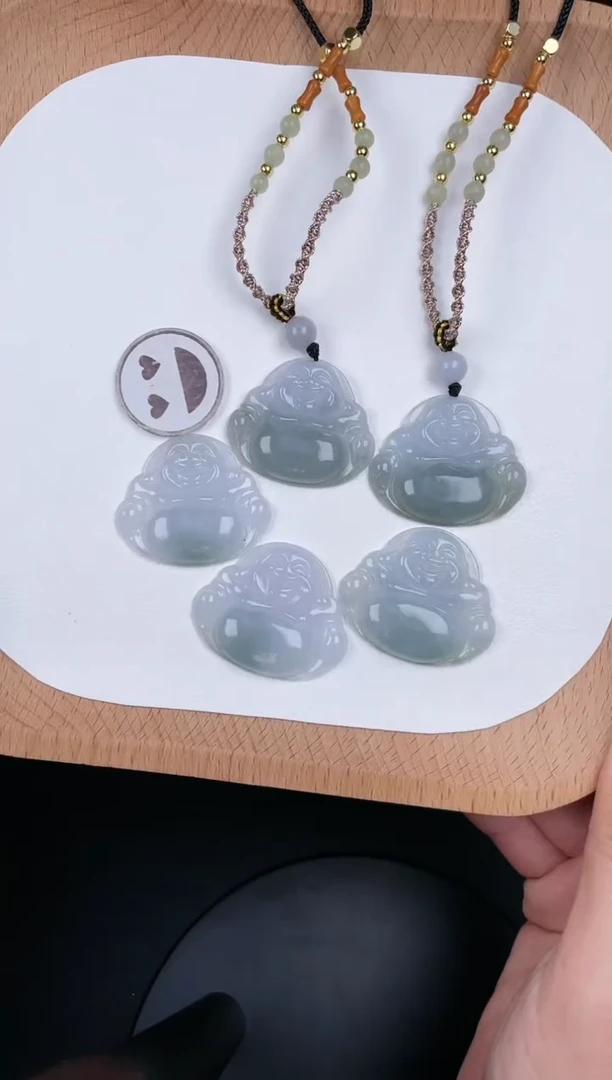 翡翠未镶嵌吊坠(不含链)LC003翡翠冰飘绿中小佛（多样性发其一）
