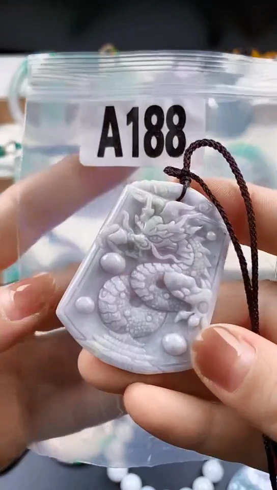 颈饰未镶嵌翡翠天然翡翠吊坠挂件