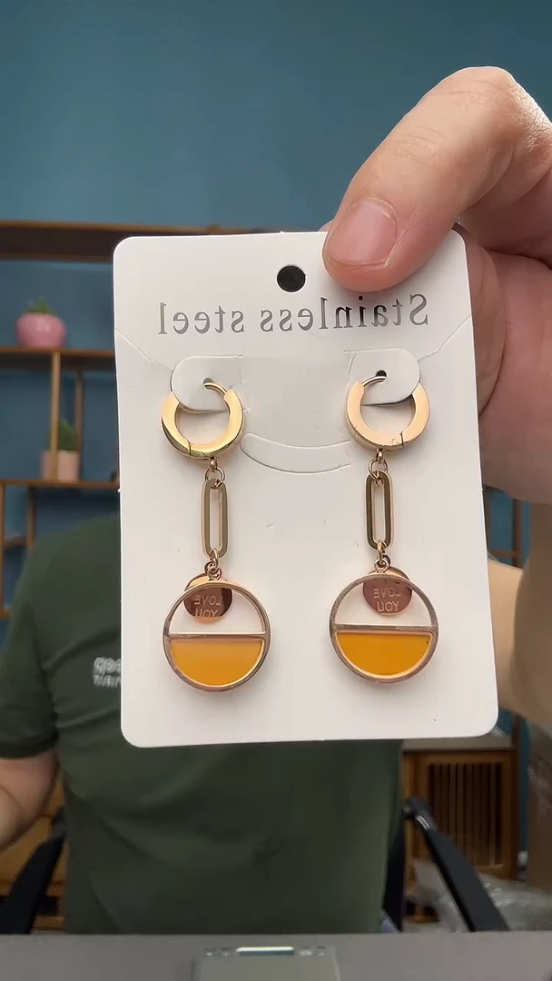 未镶嵌琥珀裸石38（有瑕介意勿拍）