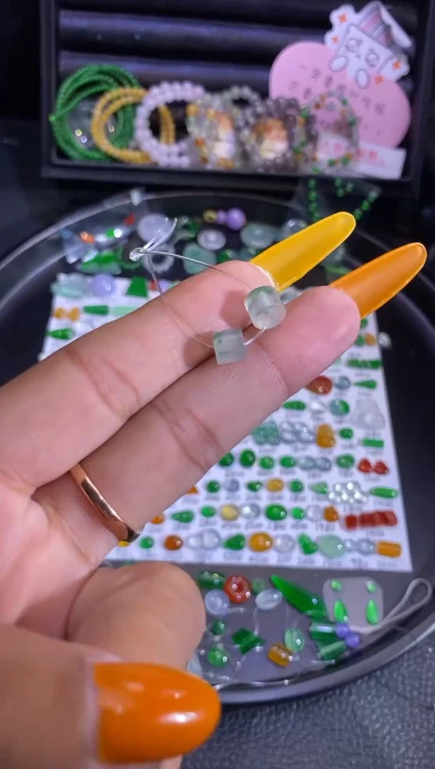 未镶嵌挂件翡翠珠子