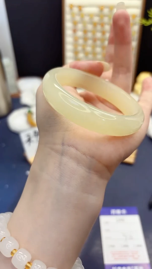 石英质玉手镯未镶嵌246-晴水-圈口57