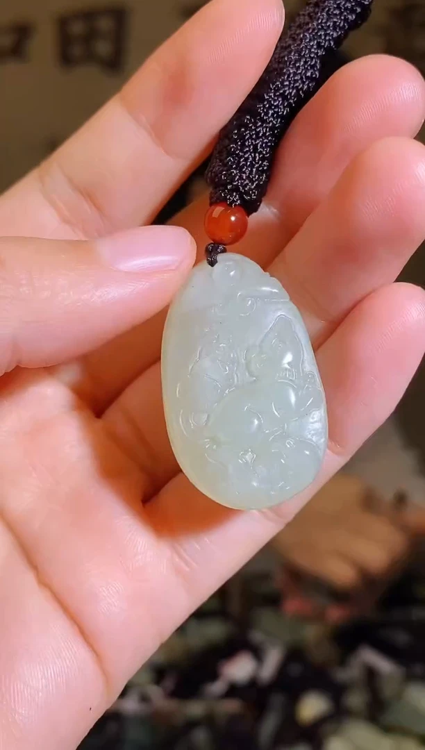 颈饰未镶嵌和田玉1