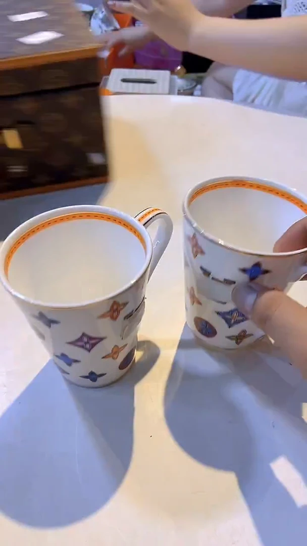 杯鸿辉家品牌瓷器，京东包邮！