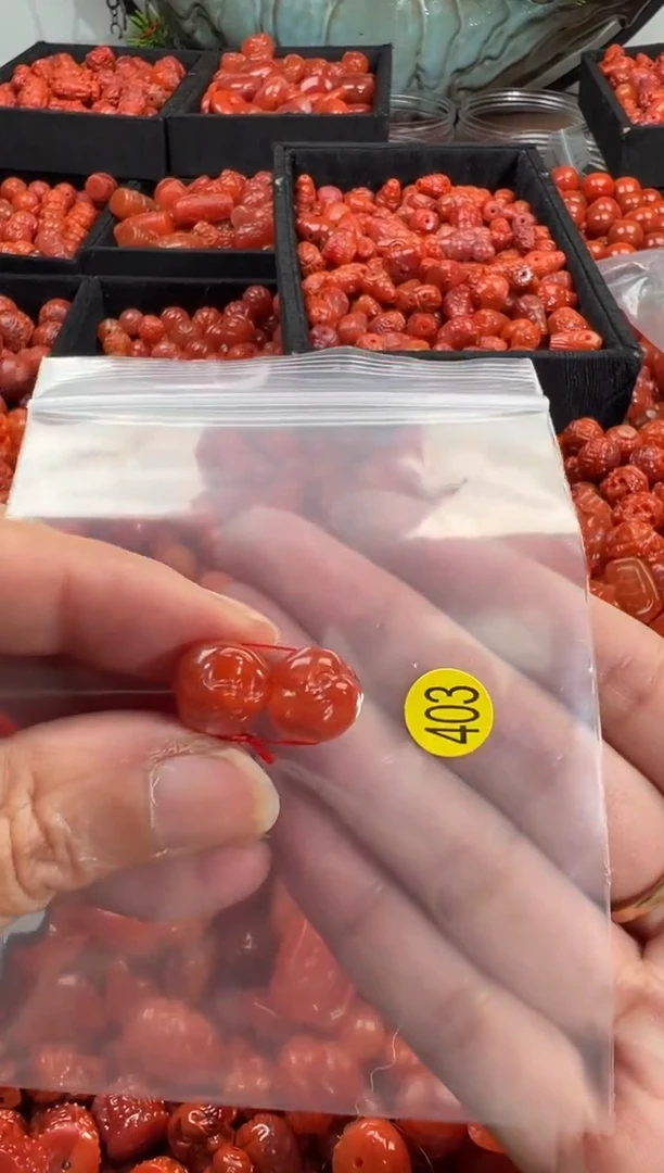 颈饰未镶嵌南红玛瑙1