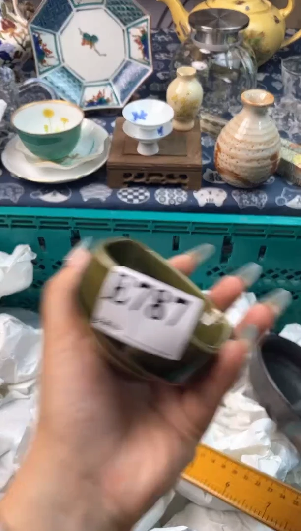 瓷片[○･｀Д´･ ○][○･｀Д´･ ○]