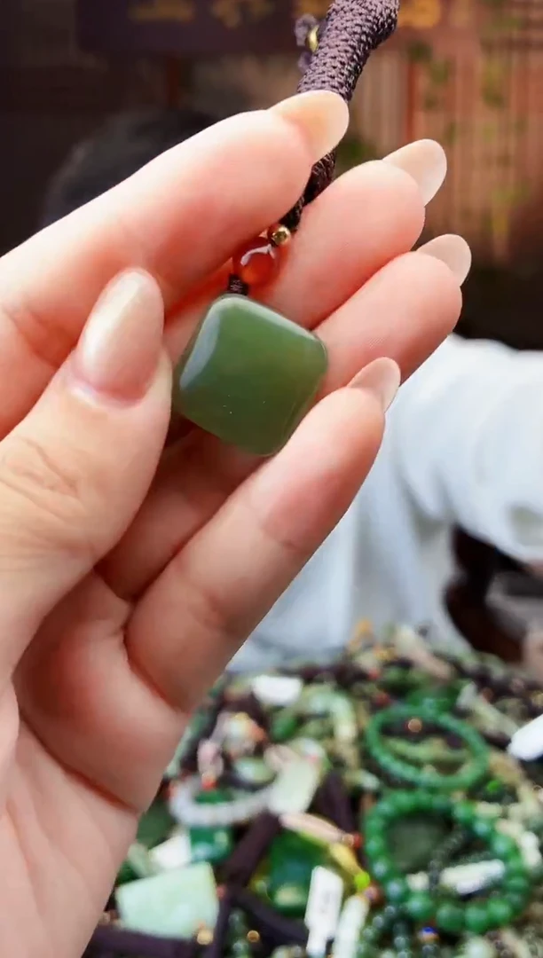 颈饰未镶嵌和田玉拍一发一多样性发货