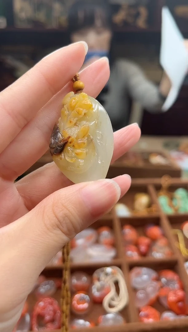 颈饰未镶嵌和田玉c****a吊坠