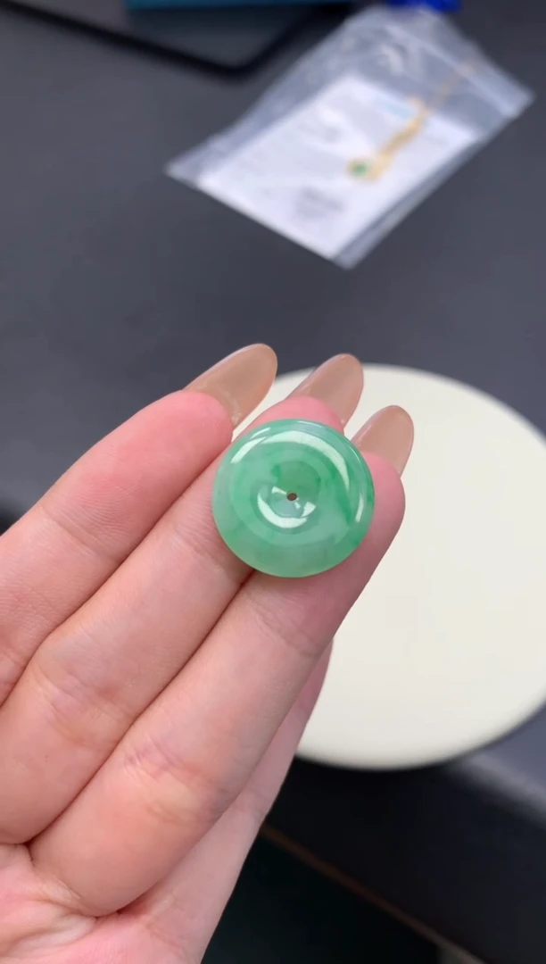 颈饰未镶嵌翡翠48小时鉴赏期 退货不扣服务费