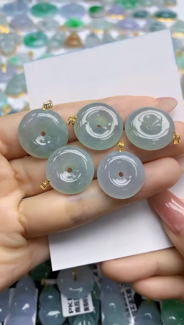 【闪购商品】翡翠挂件18K金镶嵌多样性发其一（发一个）