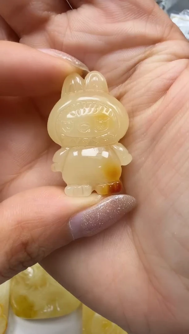 裸石琥珀未镶嵌如图