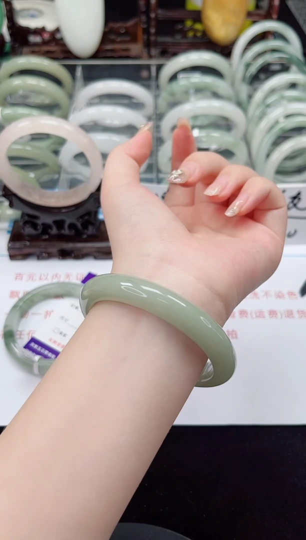 未镶嵌手镯石英质玉69-61/62