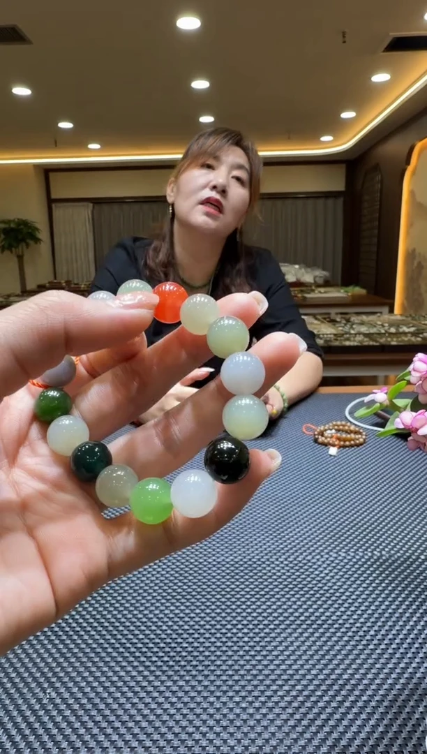 颈饰未镶嵌和田玉手串（多样性发一）