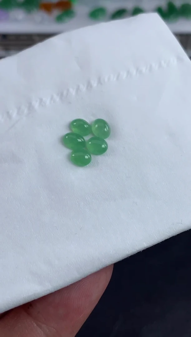 裸石翡翠多样性发一件