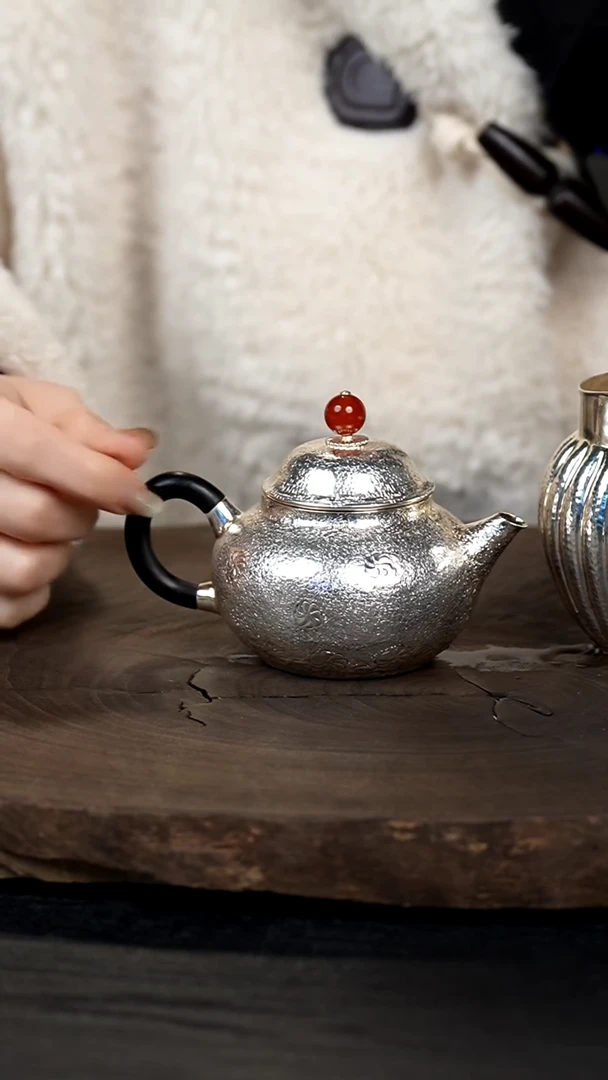 【闪购商品】手工银壶小雏菊泡茶壶