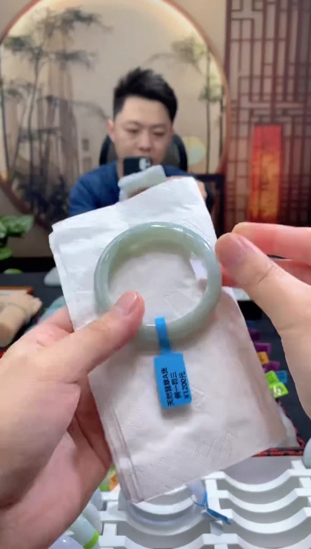 未镶嵌手镯翡翠000058147