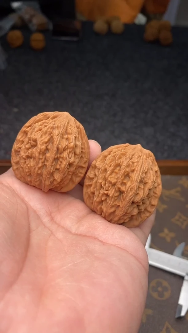 把件文玩核桃B307号40尺虎头尖磕